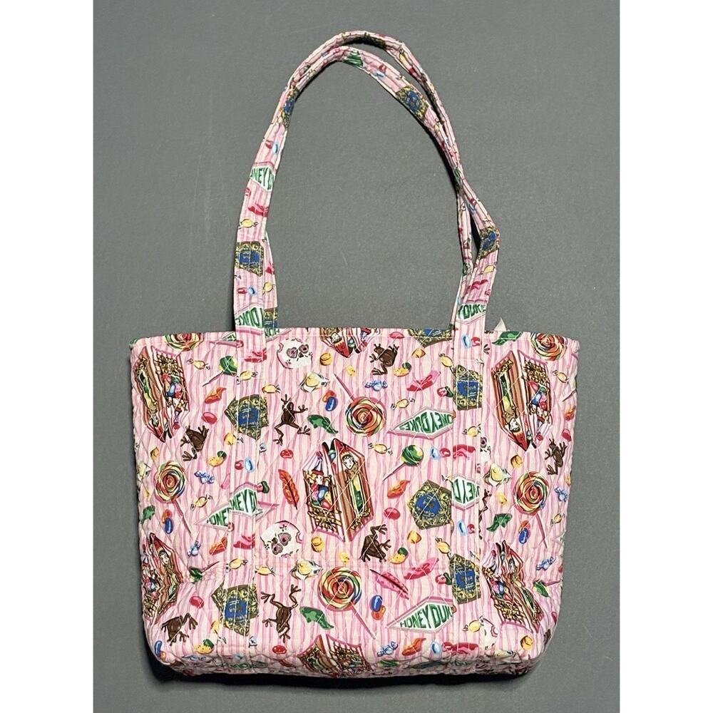 Vera Bradley Harry Potter Honeydukes Small Vera Tote Bag NWT Candy EXACT - Picture 9 of 16
